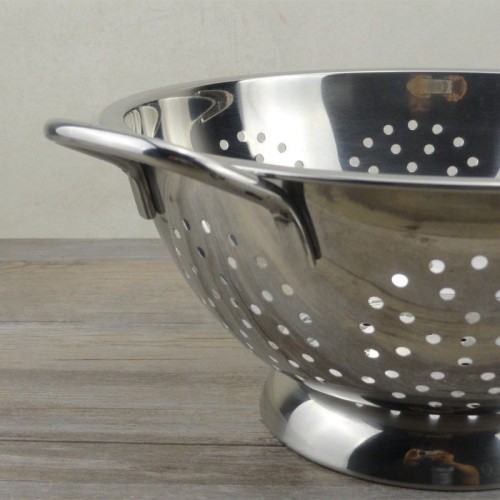Stainless Steel Colander - Metal Deep Colander with Handles - 24 cm